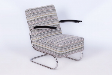 3590 Armchair