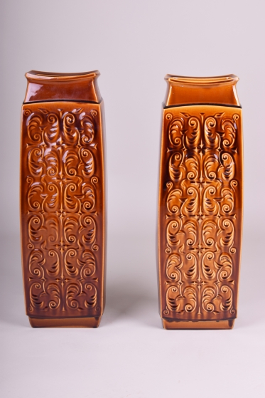 1251 Pair of ceramic vase