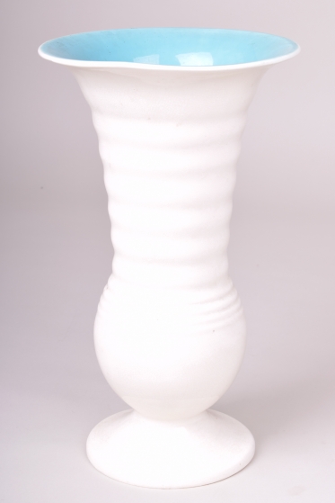 1403 Vase
