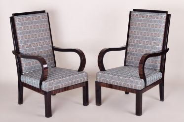1697 Pair of armchairs