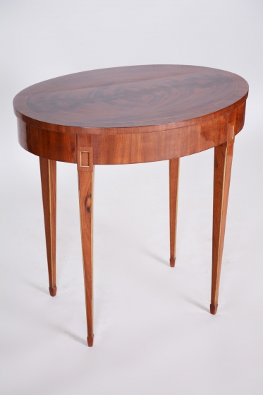 175 Oval table