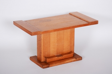 1766 Konferenční stolek