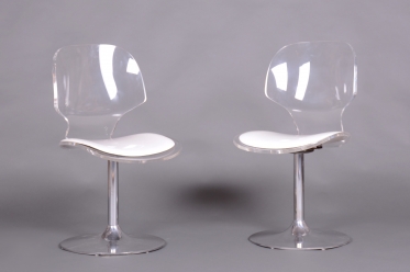 2698 P11- Pár židlí