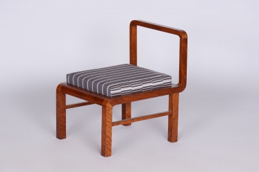 2709 Stool</br>
Small chair