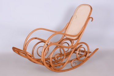 3351 Rocking Chair with Footrest