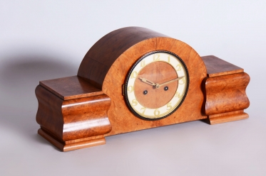 3508 Table striking clock