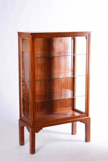 3713 Display cabinet