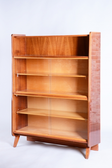 3721 Display cabinet
