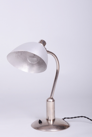 3910 V1E4 - Stolní lampa