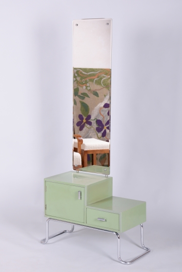 3984 P12 - Toaletka Slezák