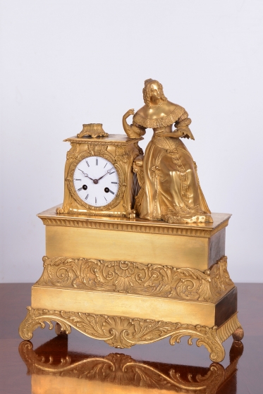 4162 H1/H44- Francouzské figurální hodiny