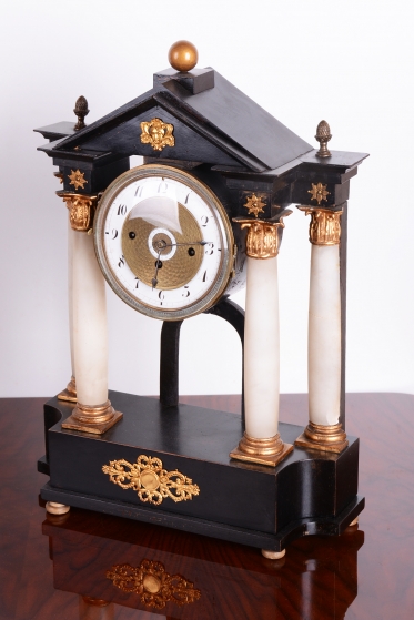 4267 H1/H144 - Portálové čtyřsloupové hodiny