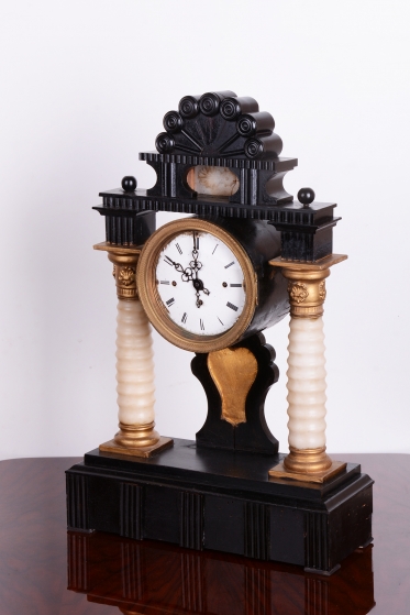 4272 H1/H149 - Portálové dvousloupové hodiny