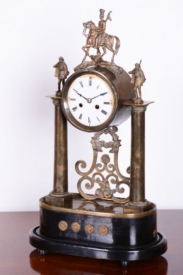 4306 H1/H183 - Portálové dvousloupové hodiny