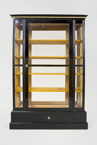 805 Display cabinet