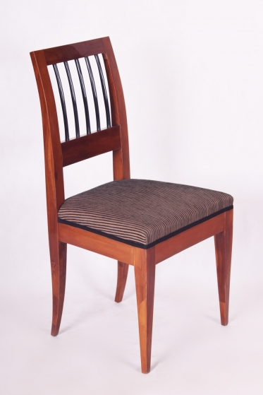 913 Chair