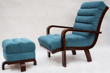 939 Arm-chair with tabourette
